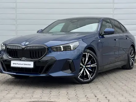 BMW 550 2025 года за 57 750 000 тг. в Астана