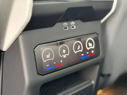 BMW 550 2025 года за 57 750 000 тг. в Астана – фото 20