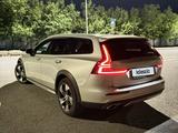 Volvo V60 2021 года за 21 500 000 тг. в Алматы – фото 2