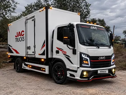 JAC  N56 2024 года за 14 200 000 тг. в Алматы – фото 7