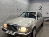 Mercedes-Benz E 230 1991 годаfor1 750 000 тг. в Астана