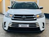 Toyota Highlander 2017 года за 13 000 000 тг. в Атырау – фото 2