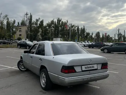 Mercedes-Benz E 250 1993 года за 1 150 000 тг. в Алматы – фото 5