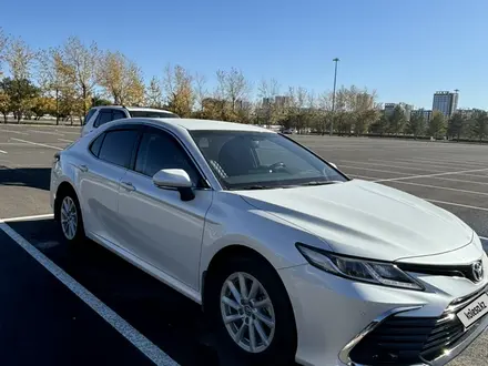 Toyota Camry 2021 года за 12 600 000 тг. в Астана – фото 9