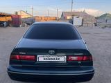 Toyota Camry 1998 годаүшін2 000 000 тг. в Байконыр – фото 3