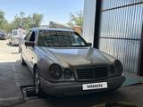 Mercedes-Benz E 320 1996 года за 2 650 000 тг. в Актобе