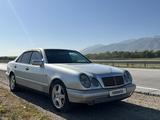 Mercedes-Benz E 320 1996 годаүшін2 650 000 тг. в Актобе – фото 5