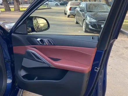 BMW X6 2022 года за 43 000 000 тг. в Алматы – фото 15
