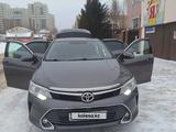 Toyota Camry 2016 года за 10 500 000 тг. в Астана – фото 2