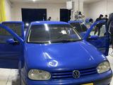 Volkswagen Golf 2003 годаүшін2 300 000 тг. в Жанаозен – фото 3