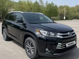 Toyota Highlander 2017 года за 13 000 000 тг. в Алматы