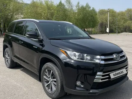 Toyota Highlander 2017 года за 13 000 000 тг. в Алматы