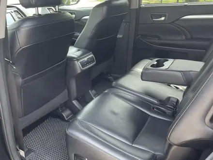 Toyota Highlander 2017 года за 13 000 000 тг. в Алматы – фото 10
