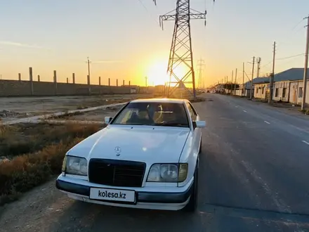 Mercedes-Benz E 200 1992 года за 1 250 000 тг. в Актау