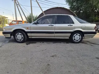 Mitsubishi Galant