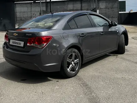 Chevrolet Cruze 2013 года за 3 700 000 тг. в Алматы – фото 4