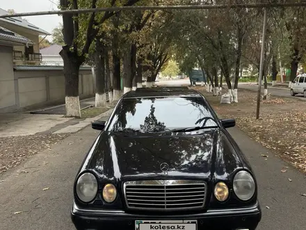 Mercedes-Benz E 430 1998 года за 3 600 000 тг. в Шымкент – фото 3