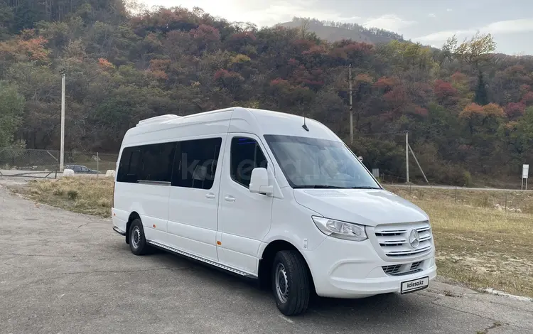 Mercedes-Benz  Sprinter 2022 года за 43 000 000 тг. в Астана