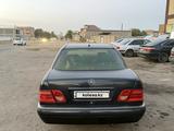 Mercedes-Benz E 280 1998 года за 2 350 000 тг. в Тараз – фото 2