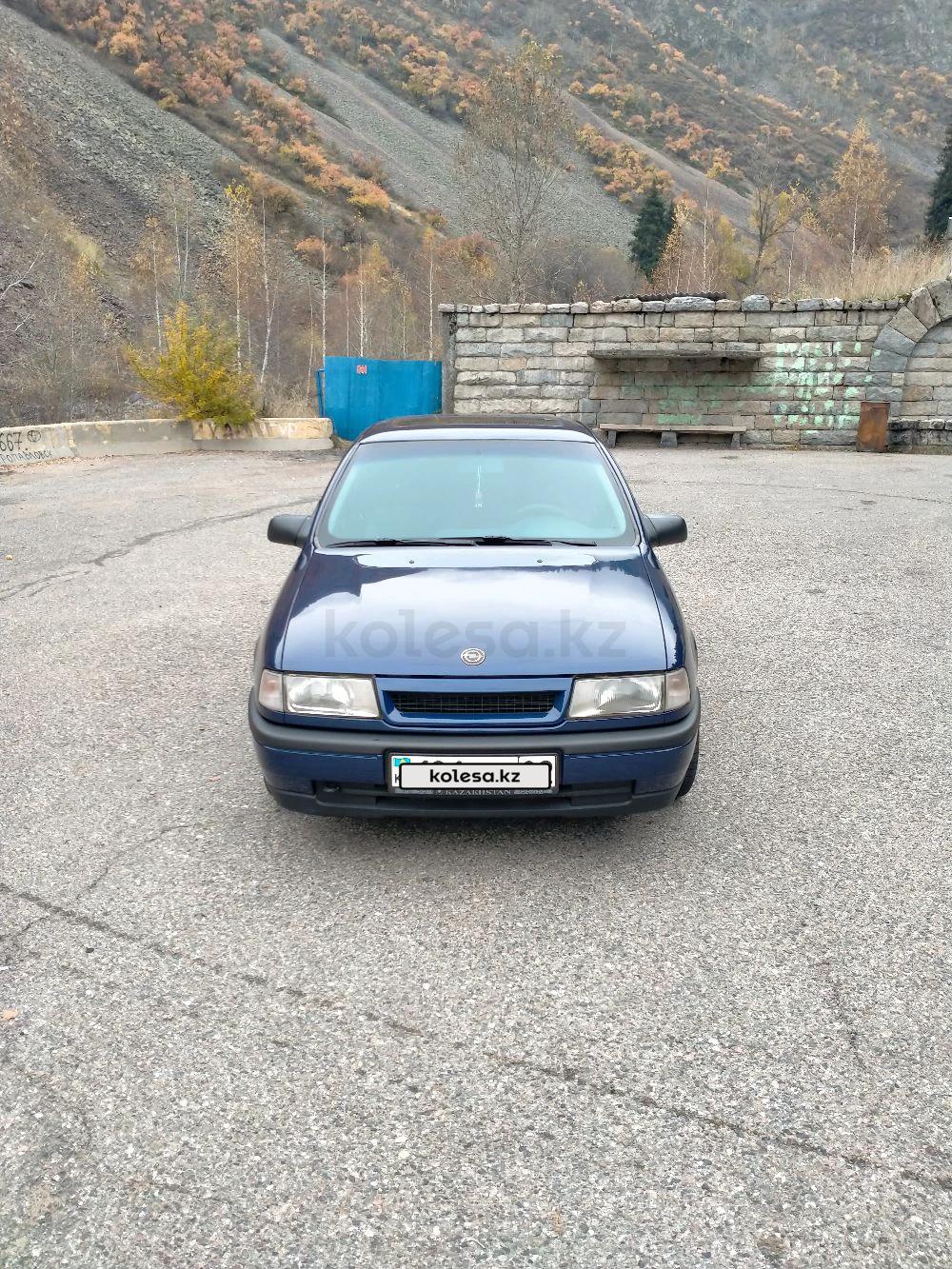 Opel Vectra 1992 г.