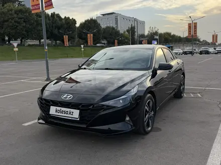 Hyundai Elantra 2021 года за 8 900 000 тг. в Алматы