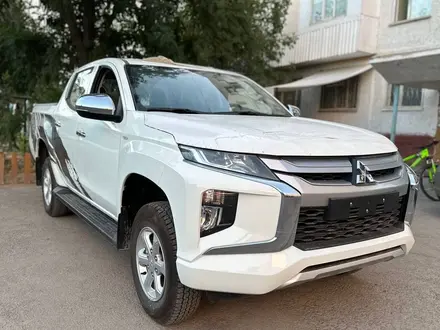 Mitsubishi L200 2023 года за 14 800 000 тг. в Актау