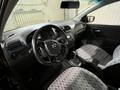 Volkswagen Polo 2018 года за 5 200 000 тг. в Уральск – фото 2