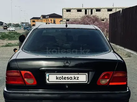 Mercedes-Benz E 240 1998 года за 2 650 000 тг. в Кызылорда – фото 4