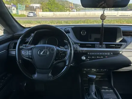 Lexus ES 250 2021 года за 23 500 000 тг. в Усть-Каменогорск – фото 11