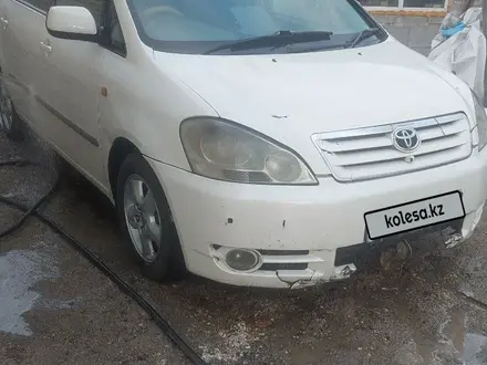 Toyota Ipsum 2001 года за 4 000 000 тг. в Семей – фото 2