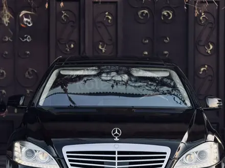 Mercedes-Benz S 500 2010 года за 12 500 000 тг. в Шымкент