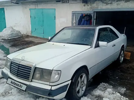 Mercedes-Benz E 230 1990 года за 900 000 тг. в Усть-Каменогорск – фото 8