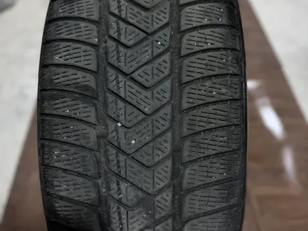 Шины зимние Pirelli Scorpion 235/55 R19 за 120 000 тг. в Шымкент