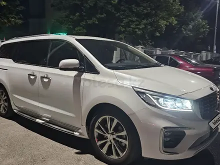 Kia Carnival 2019 года за 16 000 000 тг. в Шымкент – фото 3