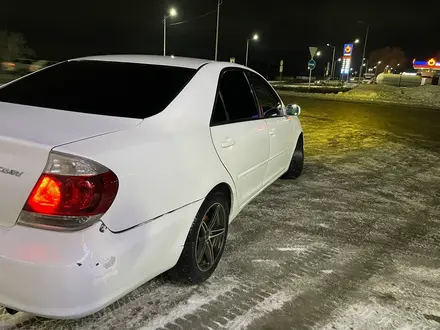 Toyota Camry 2004 года за 5 000 000 тг. в Актобе – фото 6