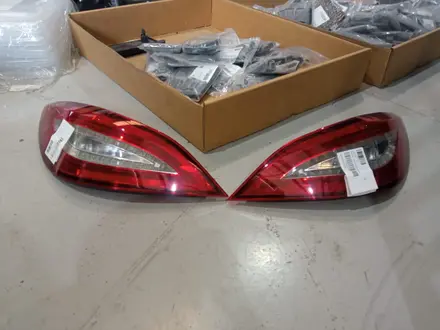 Стоп задний Мерседес CLS за 100 000 тг. в Алматы