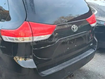 Toyota Sienna 2014 года за 12 000 000 тг. в Алматы – фото 25