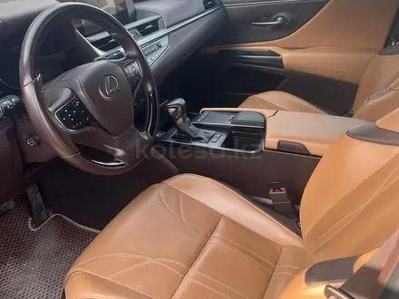 Lexus ES 250 2019 года за 20 000 000 тг. в Шымкент – фото 3