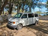 Volkswagen Transporter 2000 года за 3 000 000 тг. в Актобе – фото 4