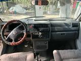 Volkswagen Transporter 2000 года за 3 000 000 тг. в Актобе – фото 5