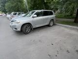 Toyota Highlander 2008 года за 10 000 000 тг. в Алматы – фото 2