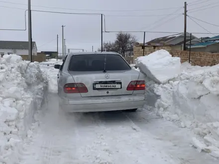 Mercedes-Benz E 320 2000 года за 4 000 000 тг. в Актау – фото 6