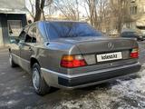 Mercedes-Benz E 220 1989 годаүшін2 000 000 тг. в Алматы – фото 3