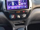Toyota RAV4 2001 года за 4 500 000 тг. в Алматы – фото 2