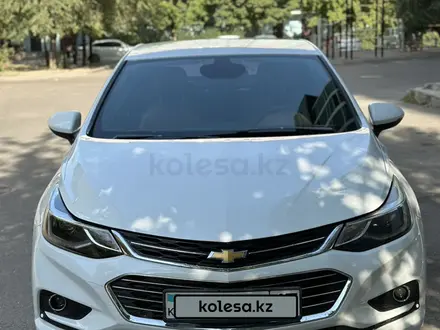 Chevrolet Cruze 2018 годаүшін6 400 000 тг. в Алматы – фото 2