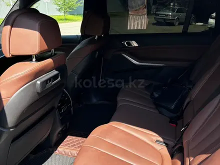 BMW X7 2021 года за 70 000 000 тг. в Атырау – фото 6