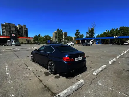 BMW 550 2010 года за 7 000 000 тг. в Алматы – фото 14