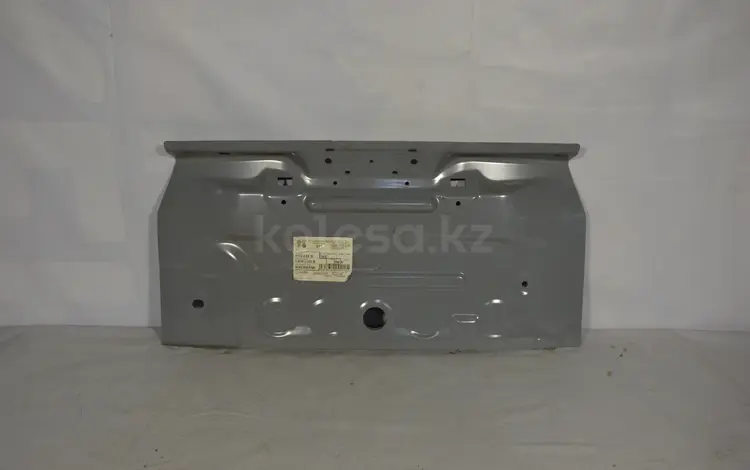 Панель задняя крышки багажника Volkswagen Polo Papid за 50 000 тг. в Караганда