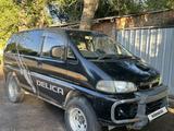 Mitsubishi Delica 1995 годаүшін2 400 000 тг. в Алматы