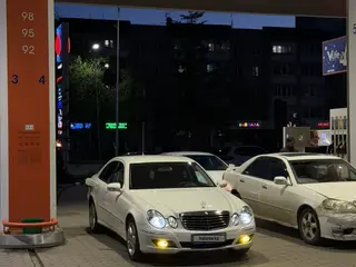 Mercedes-Benz E 280